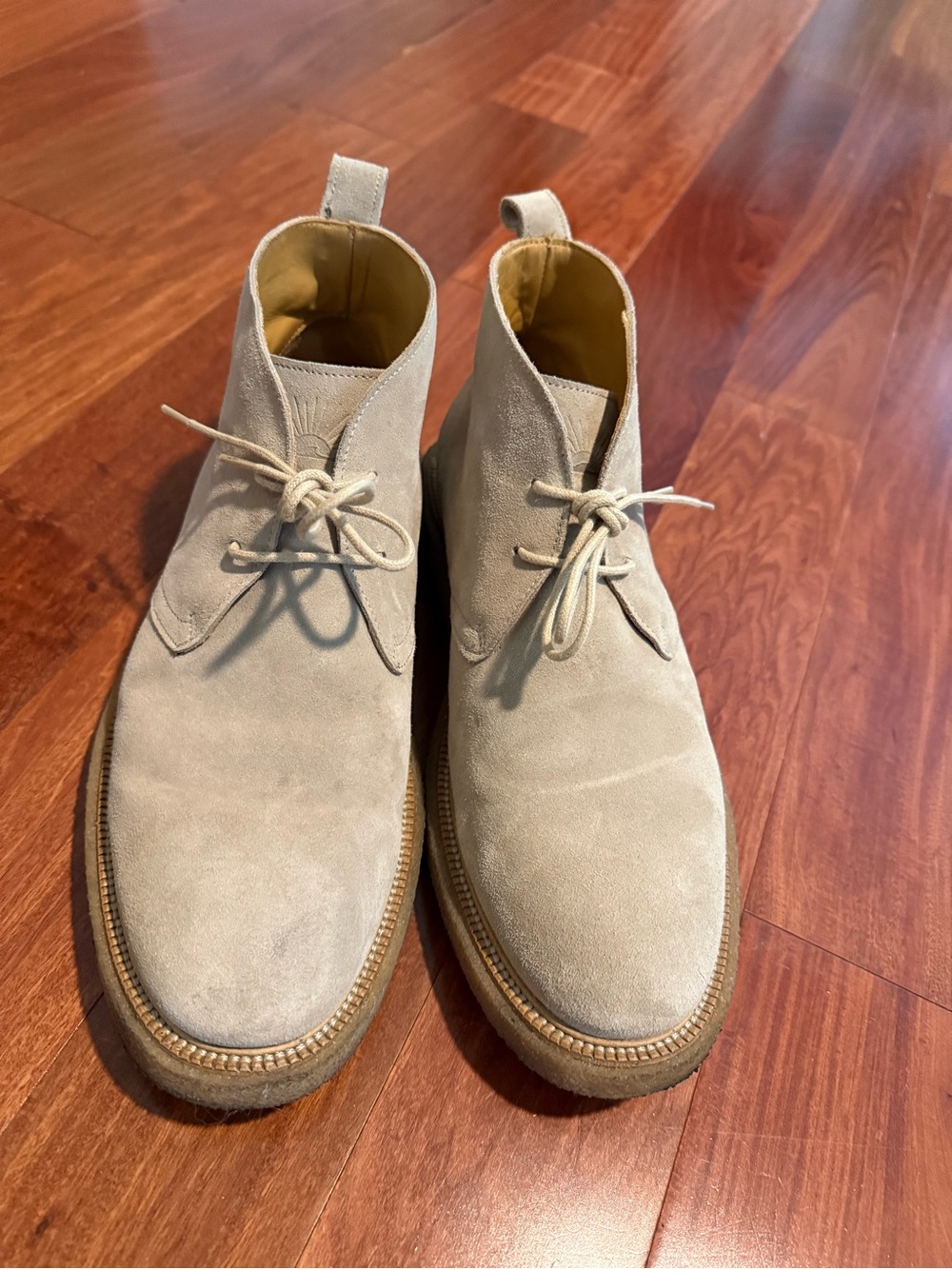 Faherty Men's Suede Chukka Boots in Light Beige